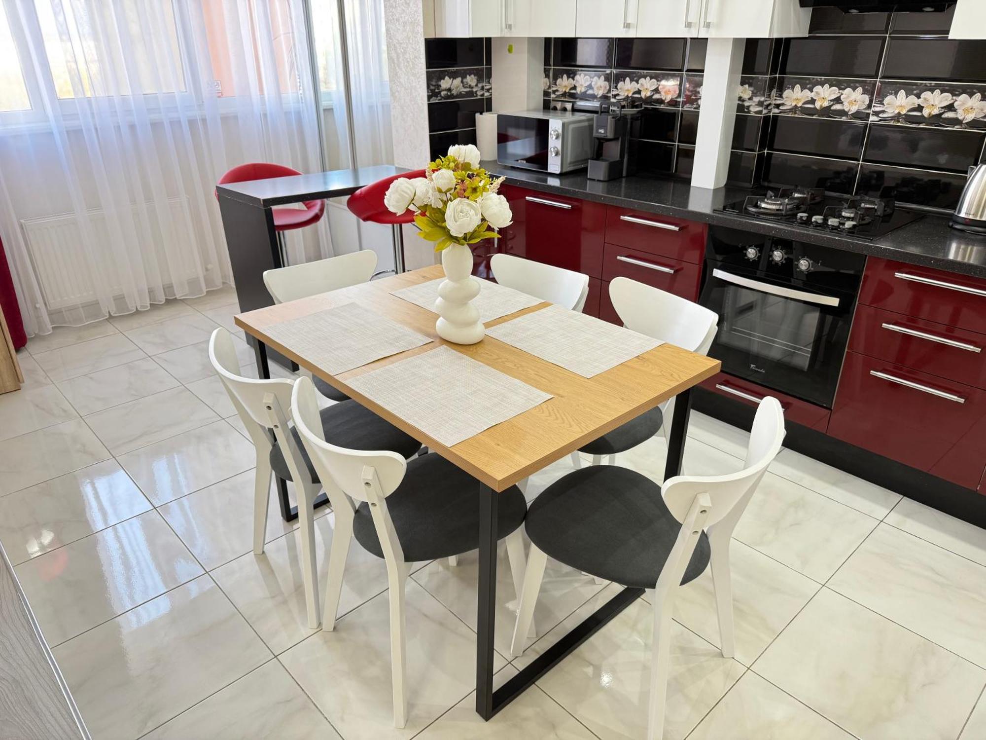 Cozy Two Bedroom Large Apartment Chisinau